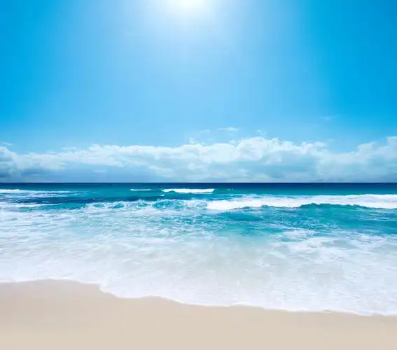 蓝天 阳光 白云 大海 沙滩