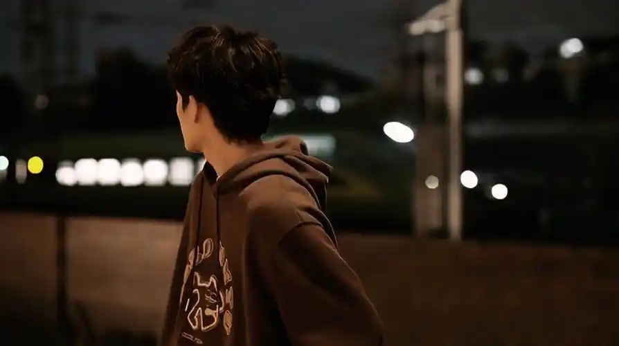 余庆伟横屏壁纸可以当电脑壁纸哦