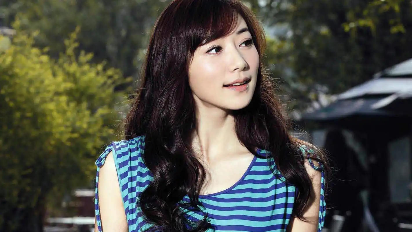 清纯美女韩雪高清桌面壁纸