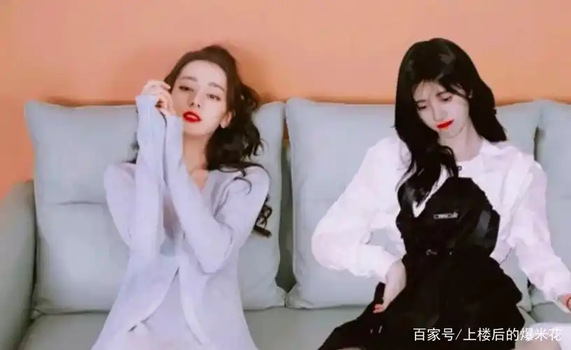 迪丽热巴,鞠婧祎合影,两位大美女好有cp感