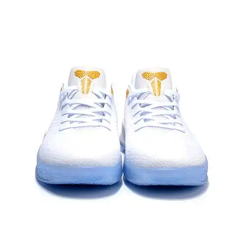 科比白金运动鞋男士实战低帮篮球11代男鞋精神篮球鞋