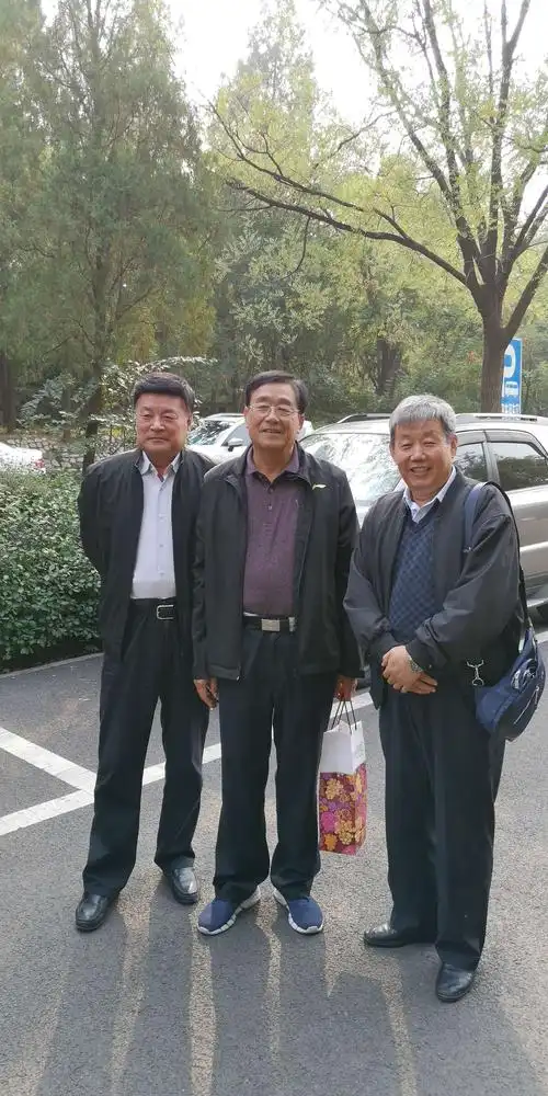 战友,同学合影照片