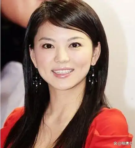 48岁的李湘凭实力活成爽文女主