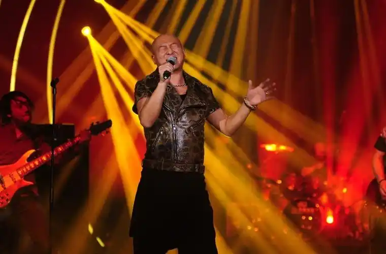 周晓鸥个人资料及简历(歌手周晓鸥个人生活经历简介) | 百科知识