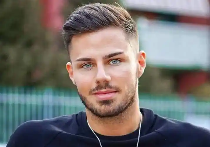 欧美男人发际线高却喜欢留背头,是审美不同,还是无奈之举?_发型