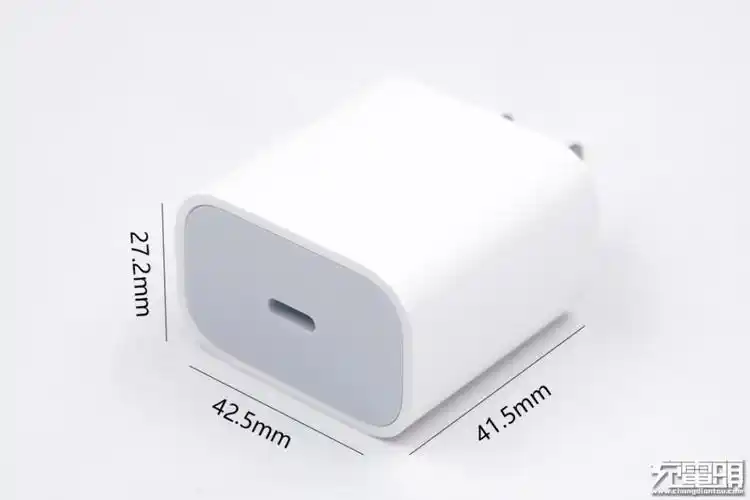 苹果原装充电器20w与18w对比 - 充电头网