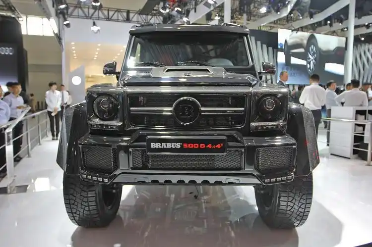 奔驰g系对比巴博斯g900看看这款车霸气