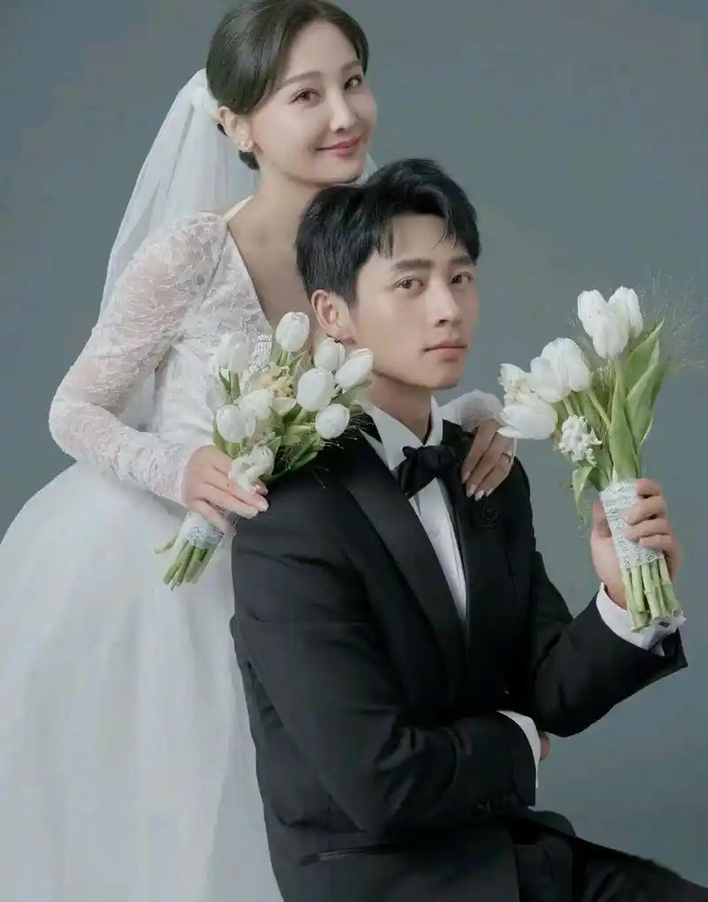 明星真夫妻婚纱照大合集 明星夫妻的婚纱照往往成为了美丽浪漫的见证