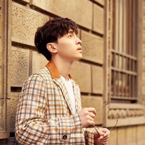 邓伦手机高清壁纸_邓伦壁纸手机