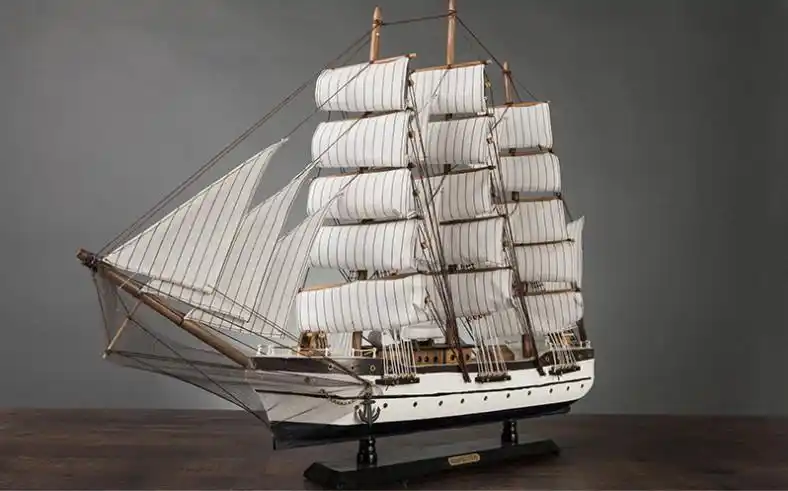 创意一帆风顺帆船摆件办公室桌帆船模型实木工艺品装饰新中式客厅酒