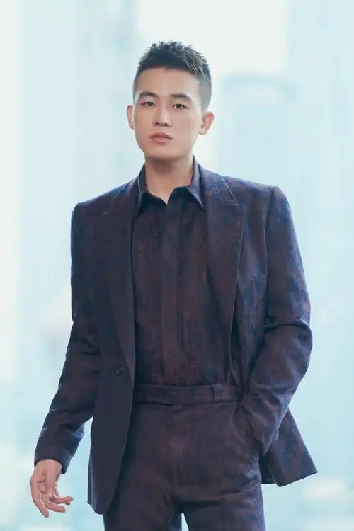 欧豪清爽帅气西装写真图片46