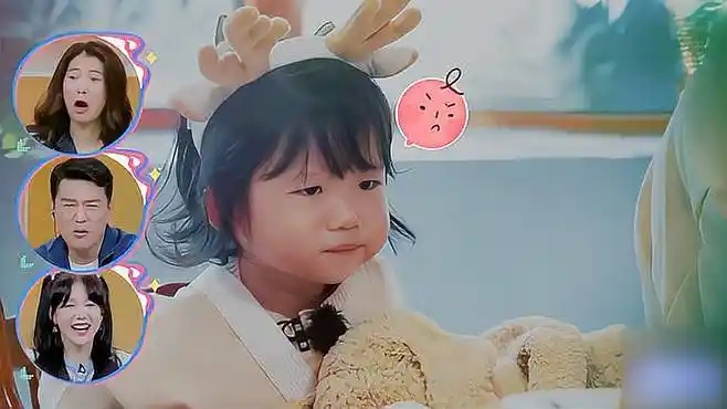 王睿涵找不到奶瓶,一向懂事的心儿生气了:哼,笨蛋哥哥丨小尾巴-影视综