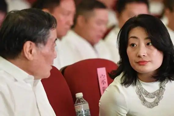 王力宏:内地第一个广告娃哈哈,代言20年不涨价,对宗老知恩图报_宗庆后