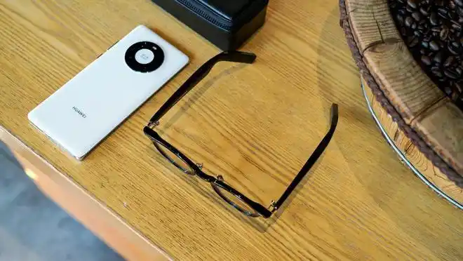 华为gm智能眼镜2代帮你登上时尚金字塔顶