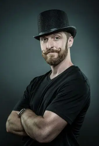 被城里人玩坏的胡子 | 有点意思 - 冉先森