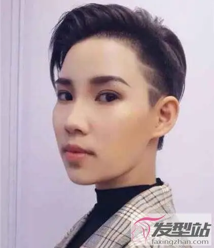 女生两边剃短发发型这样剪短发又潮又酷