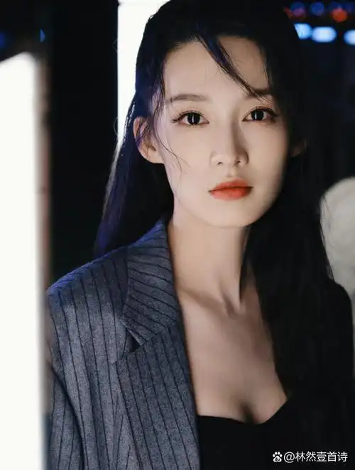 《白鹿原》中的主要女性角色之一,电视剧中由演员李沁饰演,她的一生与