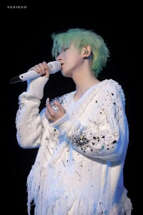 王源染发教程分享##王源染发说明书#98王源青苹果发色诞生全钩烫