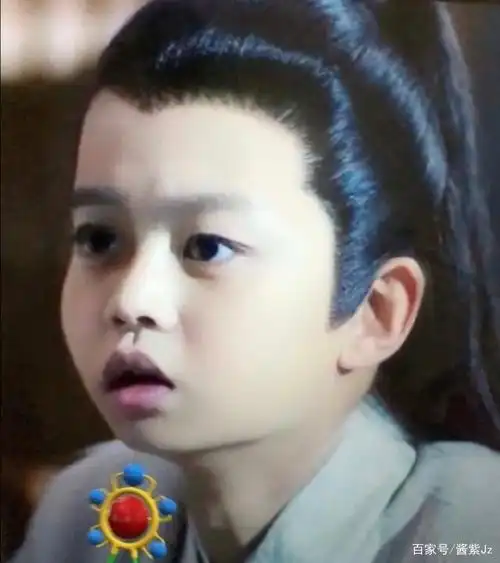 任嘉伦回到小时候,你还会爱吗