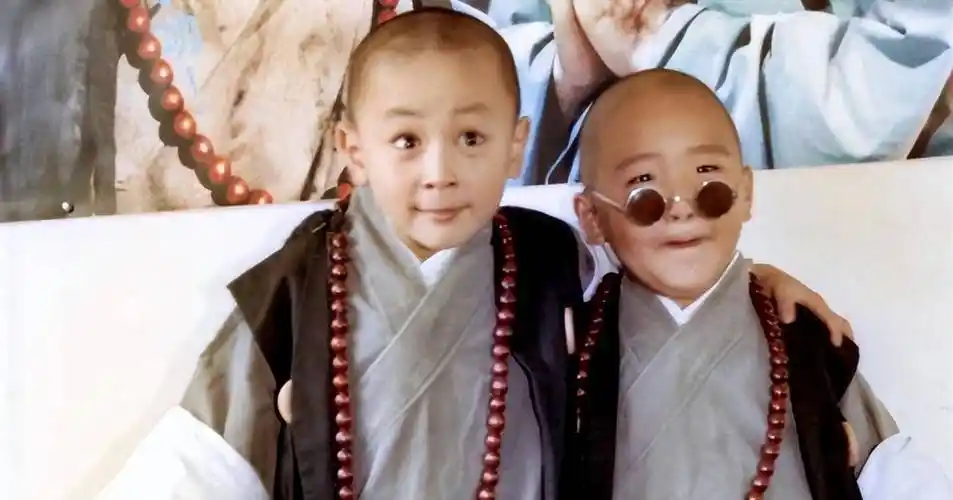 同是红极一时的童星,把释小龙谢苗和谢孟伟放一起对比,高下立现_电影