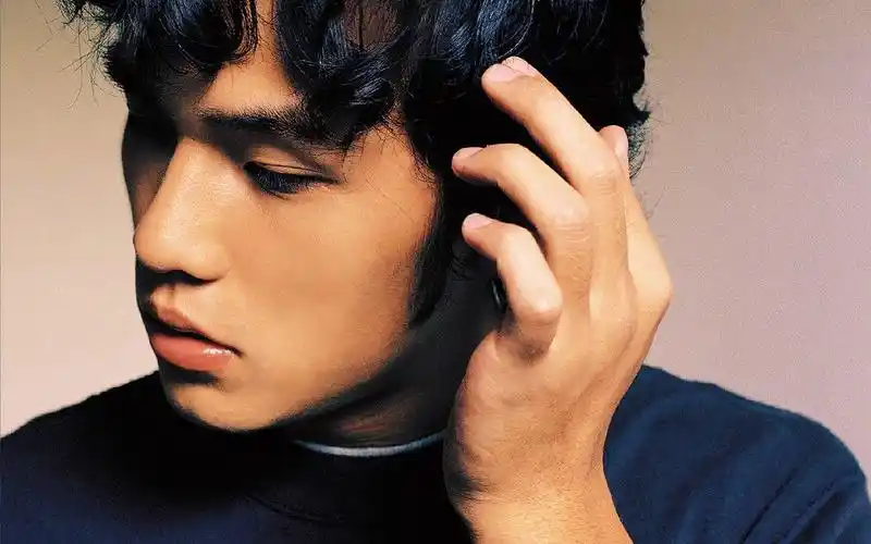 周杰伦2000年11月6日第一张专辑《jay》电视宣传广告