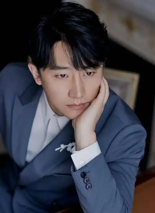 黄轩的"体面"彻底被姐姐戳穿_网友_电影_位置