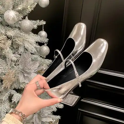 新品真皮羊皮单鞋女圆头银色米白色脚面绑带粗高跟鞋百搭时尚女式