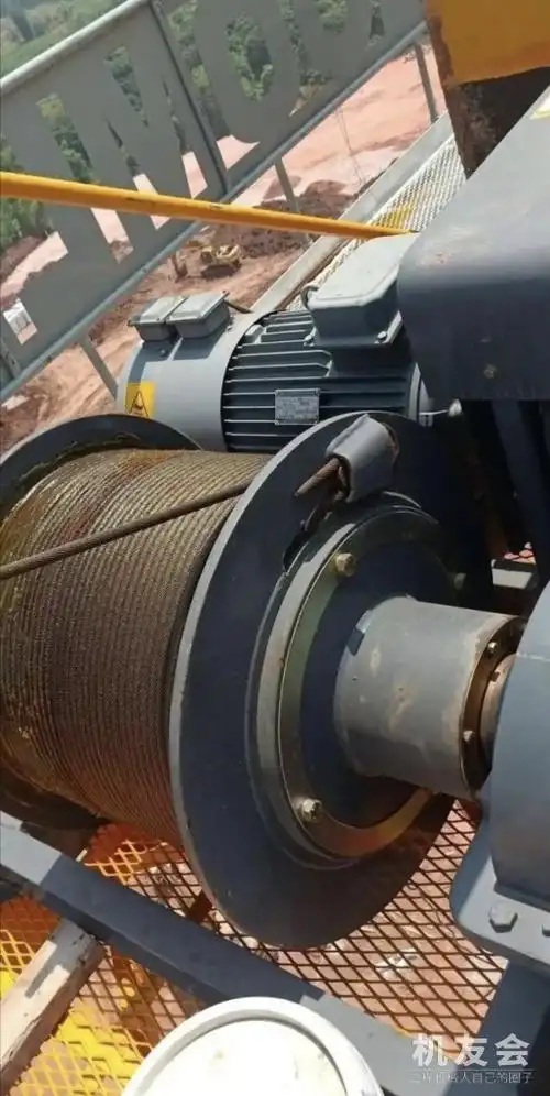 起重机械钢丝绳端部连接固定方式