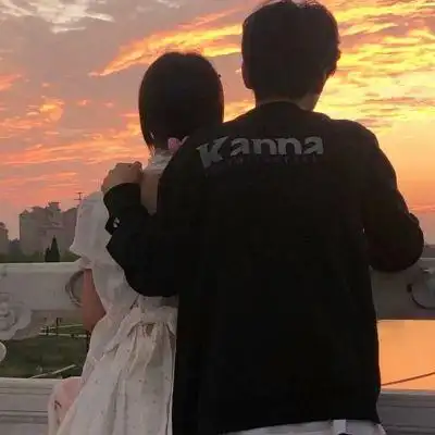 爱没了就无法继续甜蜜的qq双人幸福情侣头像图片