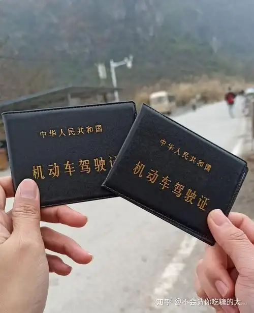 请问女生可以在一个月内拿到驾照吗