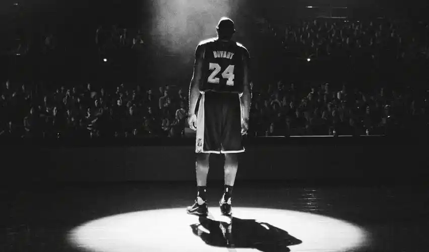 科比的一些黑白照片