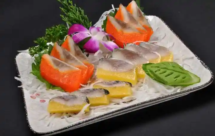 6.鲱鱼(与鱼子压合-希鲮鱼) 三,节肢动物 1.