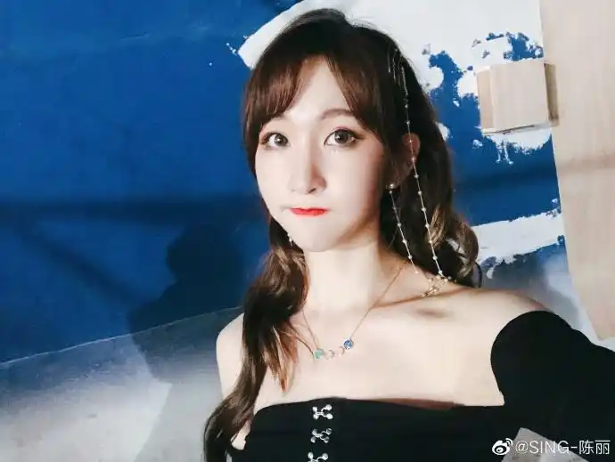 偶像女团sing陈丽美少女自拍美照欣赏