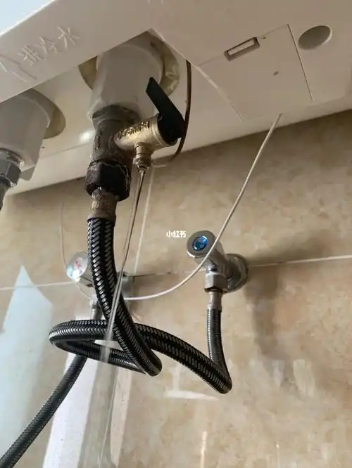 在线求助美的热水器漏水怎么回事