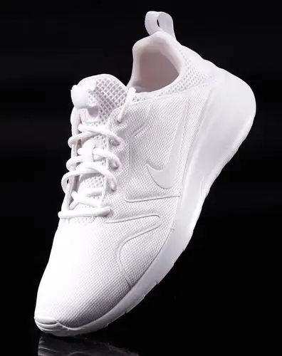 kashi 2.0 男款白色运动鞋 运动休闲系列