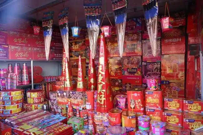 延吉市设立统一规范烟花爆竹销售亭