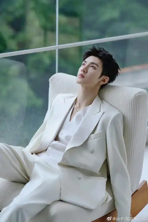 陈哲远魔方新世界##陈哲远##超话星愿池