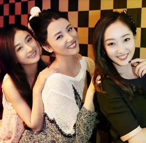 赵丽颖,彻底变了