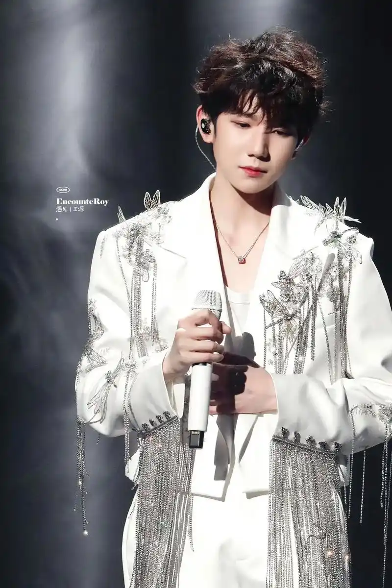 漂亮源神来咯@tfboys-王源 #伯克利音乐学院王源 #王 - 抖音