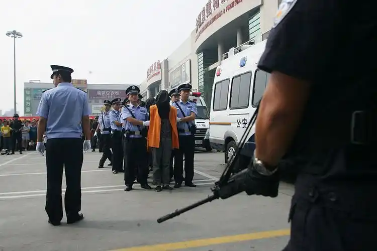 西安再现"公捕大会"