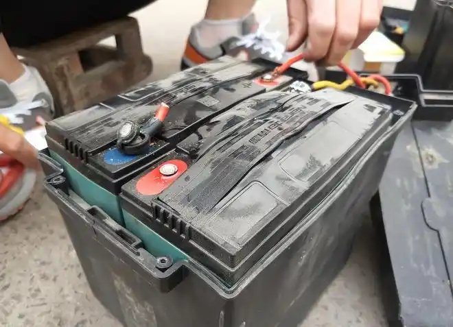 电动车不是用坏而是充坏的,这5个习惯很伤电池,车主要学会避免