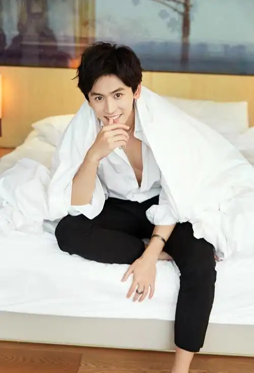 张哲瀚图片 张哲瀚魅力写真图片