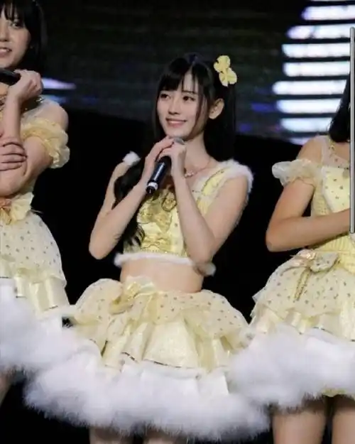 中国四千年美女鞠婧祎早期旧图太青涩,现在是倾国倾城,沉鱼落雁