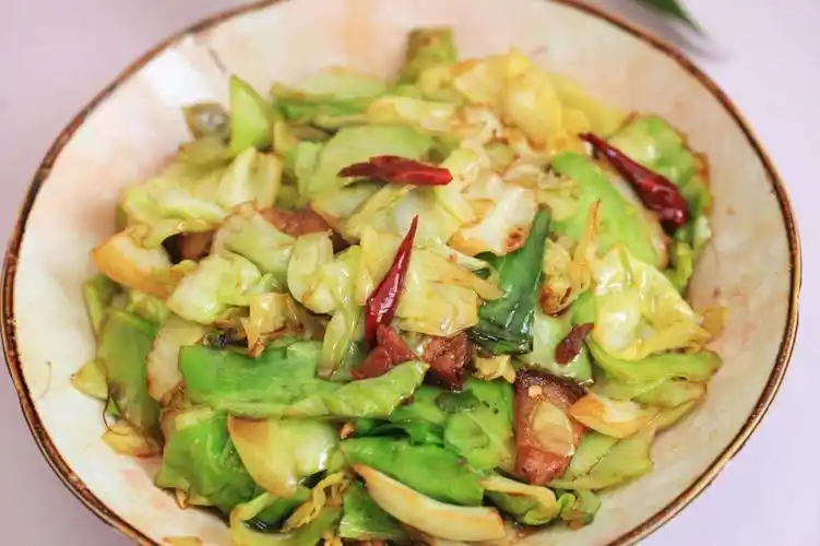 干锅包菜的做法包菜小咸菜的做法