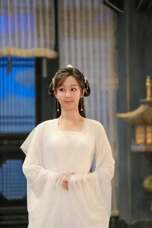 杨紫沉香重华颜淡小仙侍剧照