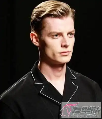欧美男士背头发型尽显成熟男人味道