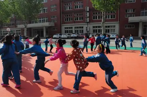 多彩课间 快乐童年 ——实验小学步云校区课间活动花絮