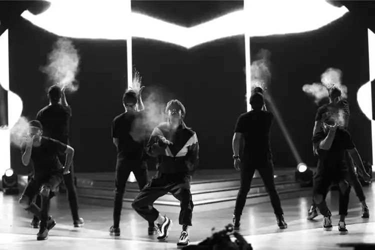 homefacialpro牵手原液代言人王一博开启成分护肤时代