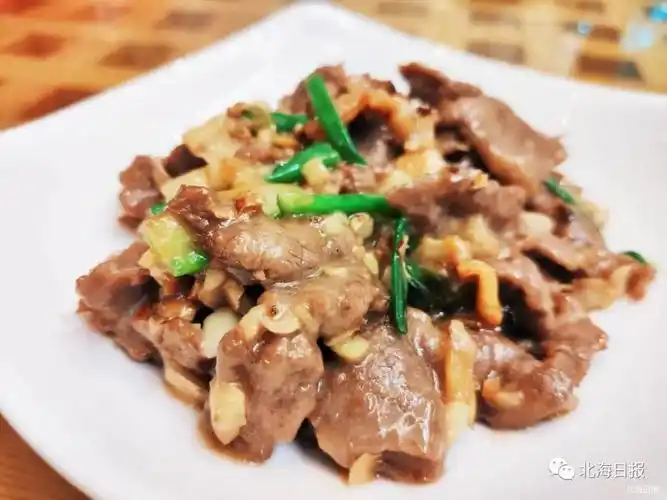 日食堂·谷雨|沙姜不是姜,和牛肉一起炒出这老北海的味道绝了