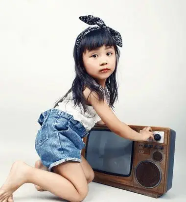 4岁儿童女孩短发发型 4岁小孩发型图片